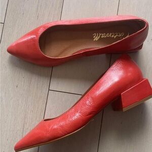 L'INTERVALLE Red Leather Flats